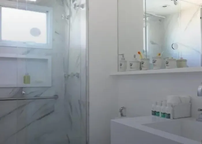 Climax Point Apartment *